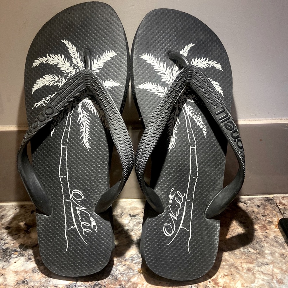 O’Neill flip flops
